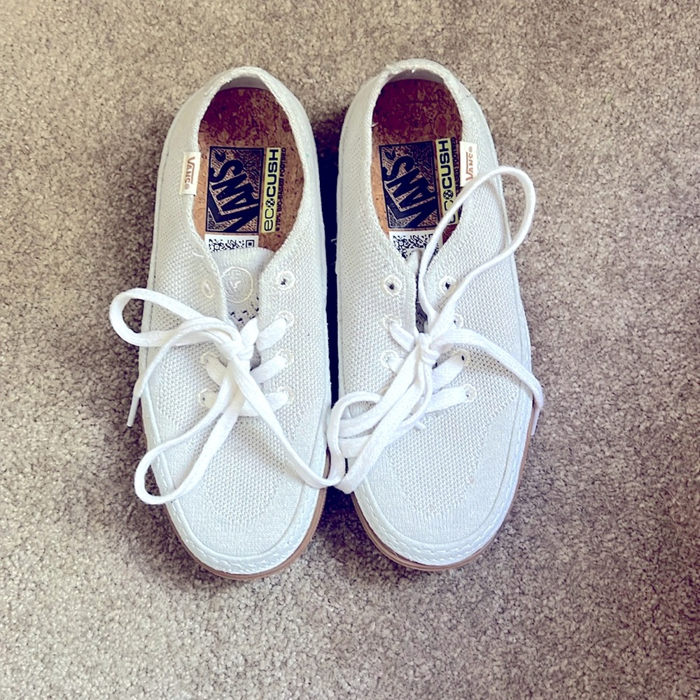 Vans Eco Cush Sneakers Gender Neutral Men’s size 5.5 Women’s Size 7 Light Beige